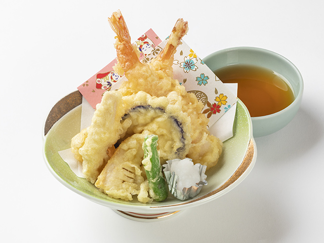 春の天ぷら盛合せ